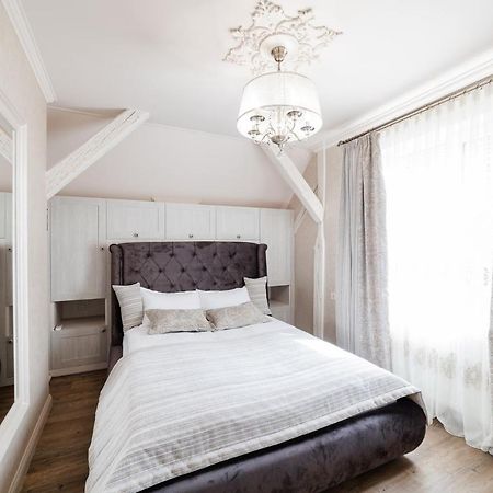 Lux Apartment On Duhnovicha Street .Free Parking. Uzjhorod Eksteriør billede