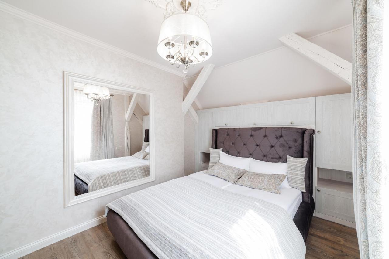 Lux Apartment On Duhnovicha Street .Free Parking. Uzjhorod Eksteriør billede